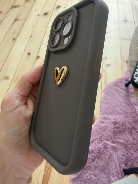 Комплект нови кейсове iphone 16 pro