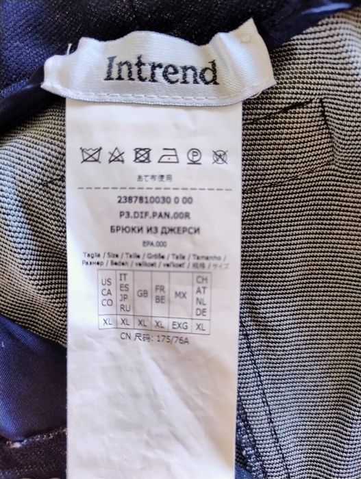 Vând pantaloni max mara