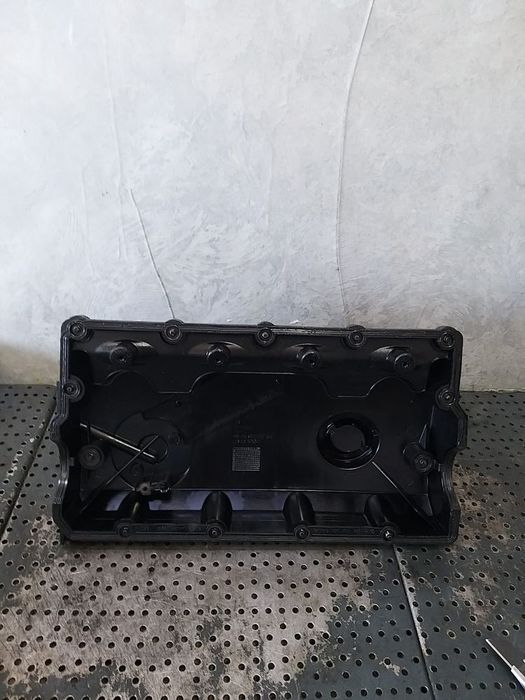 Capac chiulasa 1.9 tdi vw golf 5 038103475