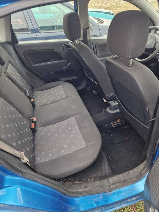 FORD Fiesta 2004 — imagine 3