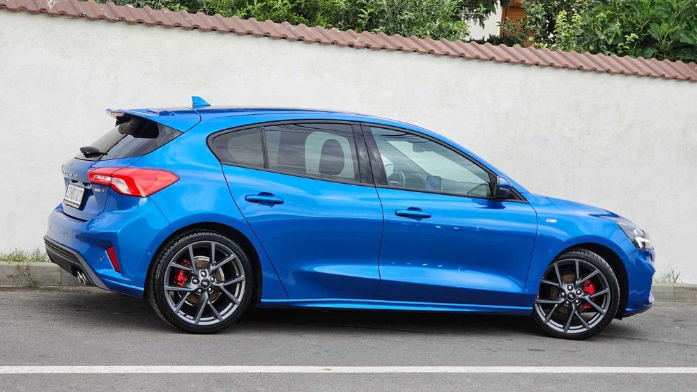 FORD Focus 2020 — imagine 4