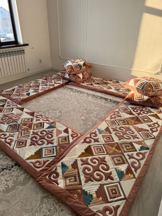 Құрақ көрпе жастықпен