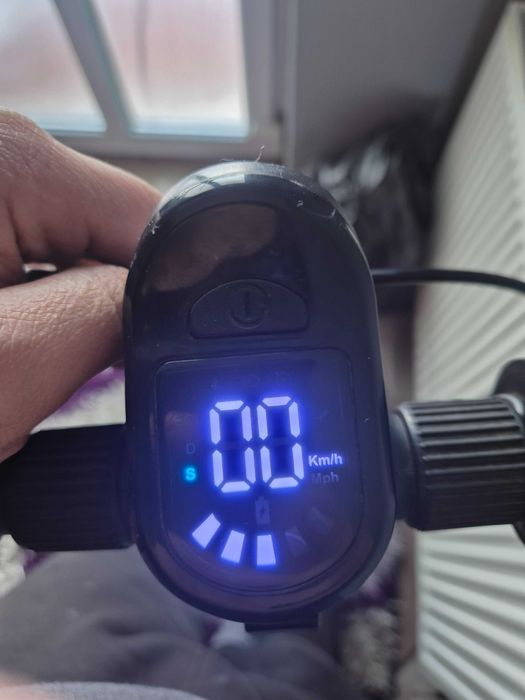 Vând trotinetă electrică Vortex