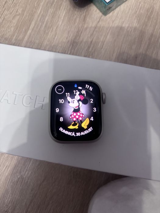 2x Apple Watch Series 8 45 mm & 41 mm