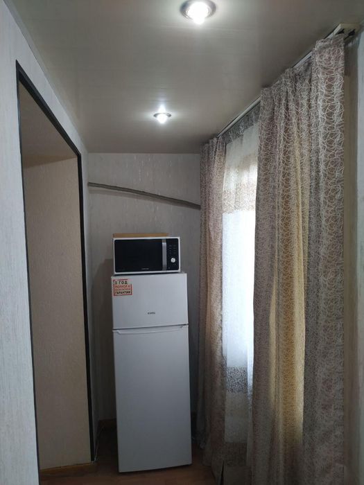 ЦУМ 110 школа 1в2-комнат 4-этаж 4-этажка