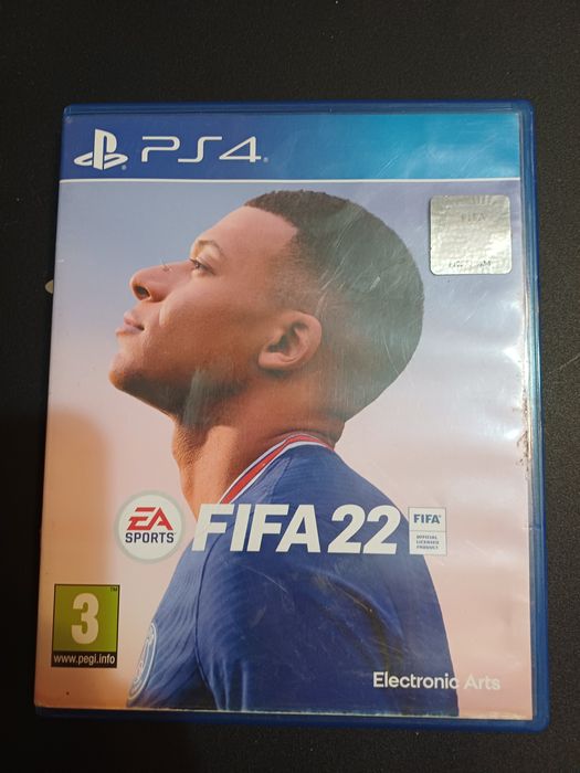 Vând Fifa ps4 in stare foarte buna
