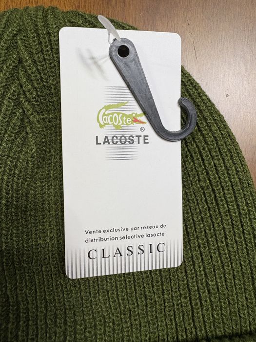 Caciula Fes Lacoste noua/new unisex