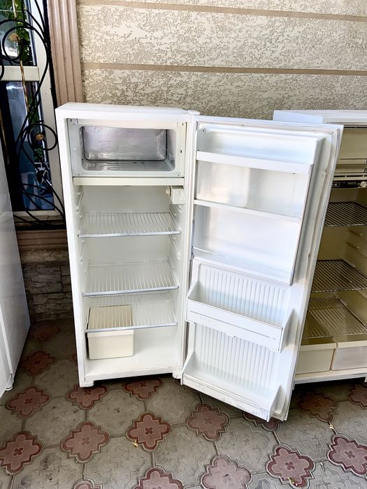Продам холодильник