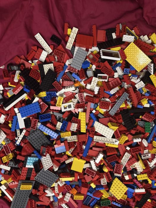 3,3 килограма lego части/тухлички