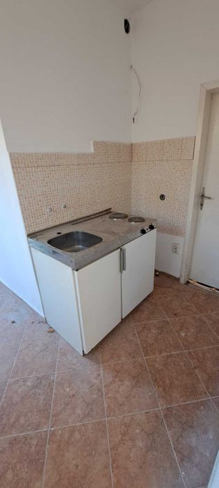 Уютна планинска вила  с голям двор в живописното село Лесидрен, перфектна за отдих