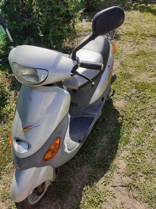 Vand scuter 4t 49cc adus recent din germania