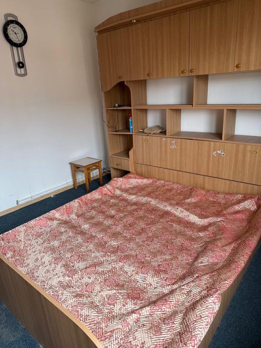 Spre vanzare apartament cu 4 camere