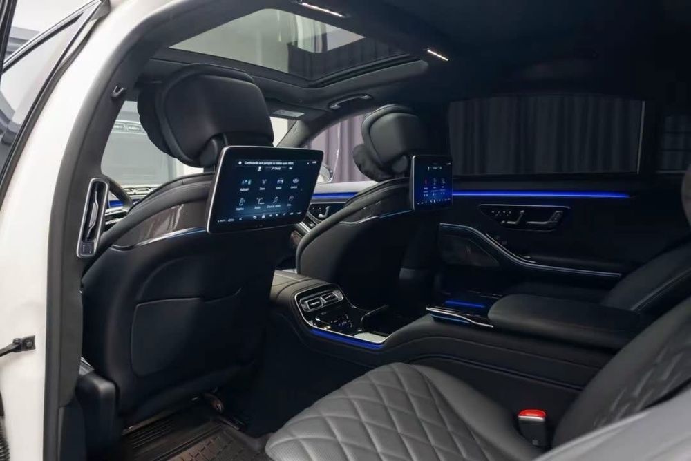 2023 Mercedes-Benz S 580 Long 4M V8 503 CP First Class TV