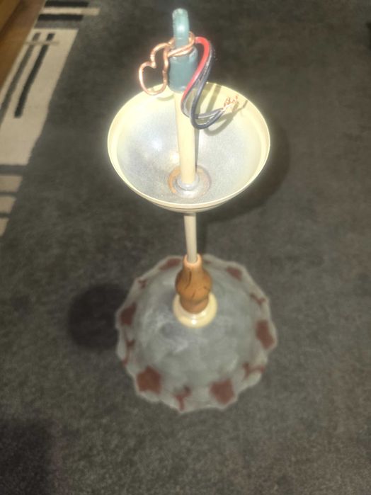 Лампа висяща с дървена конзола