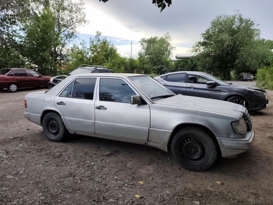 Mersedes-benz e260