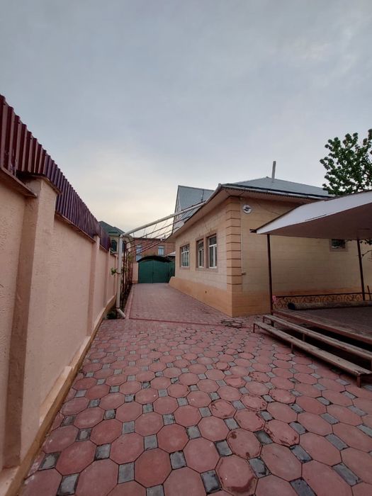 Үй Сарыағаш қаласында орталықта