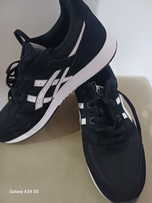 Мъжки обувки asics