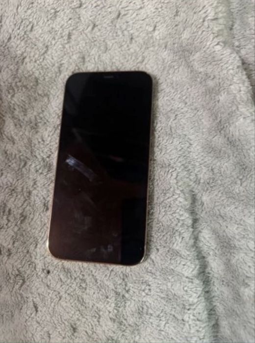 Iphone 12 pro 79акб