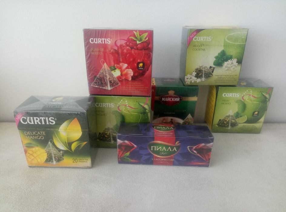 Чай зеленый и черный.