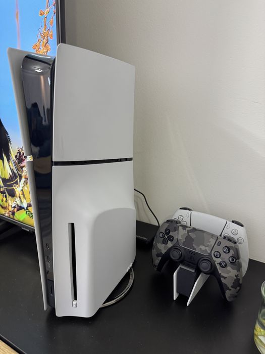 Pachet Consola Sony PlayStation 5 PS5 Disk Edition