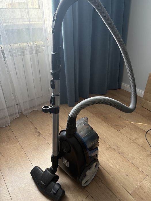 Пылесос Philips FC 9352