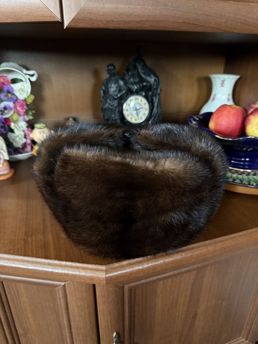 Продам 2 норковые шапки ушанки