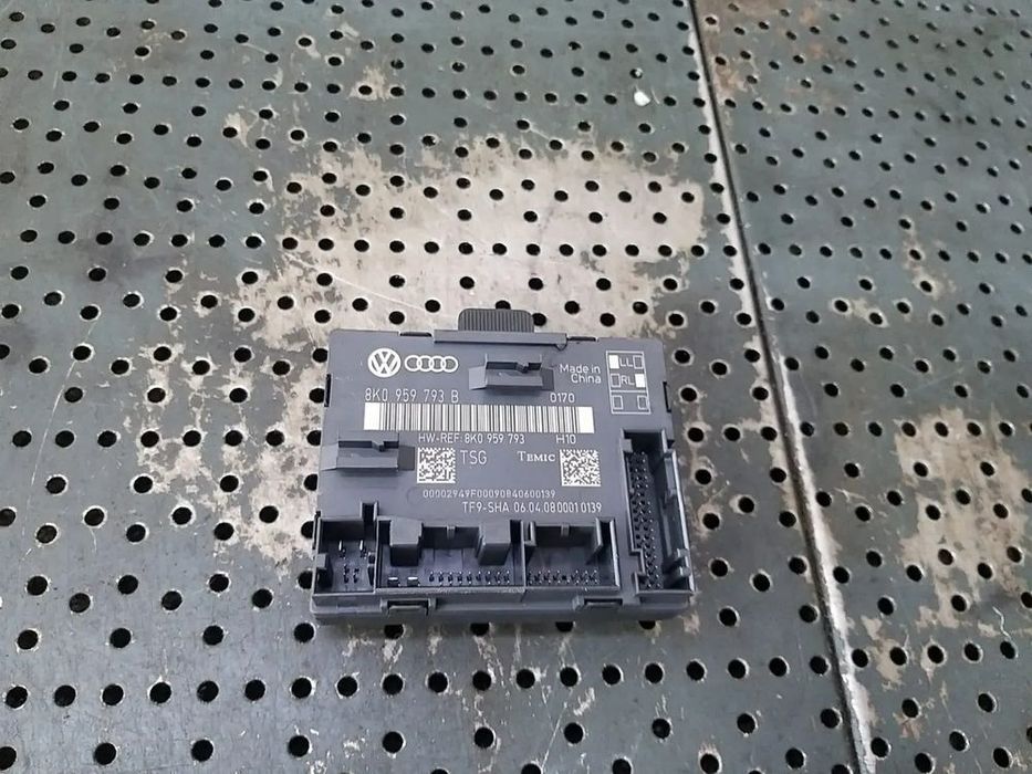 Modul calculator usa stanga fata audi a4 b8 8k 8k0959793b