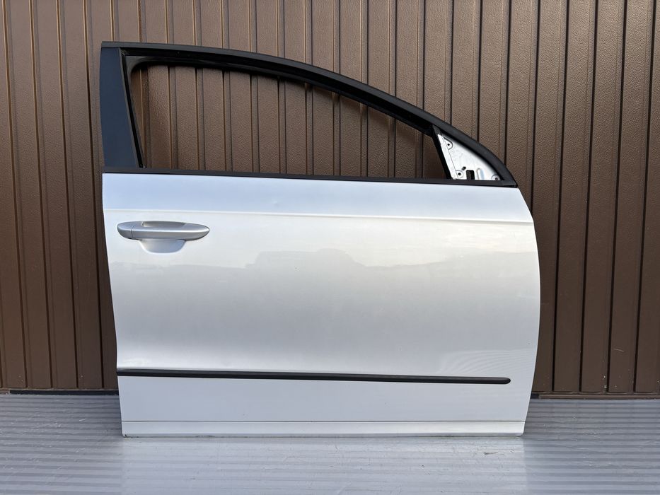 Usa dr fata vw Passat B6 / cod de culoare LA7W / 2006-2010