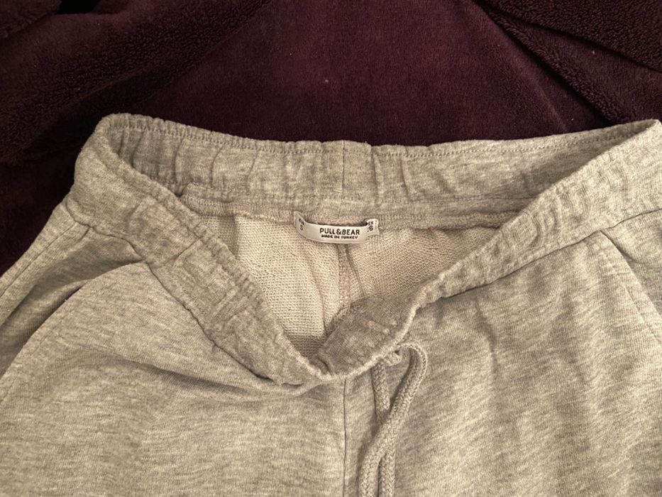 Pantaloni trening Pull&Bear