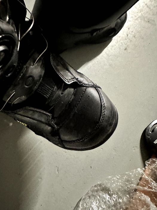 Свеж дамски/юношески сноуборд комплект 137см с обувки Vans (38 EU), каска и очила!