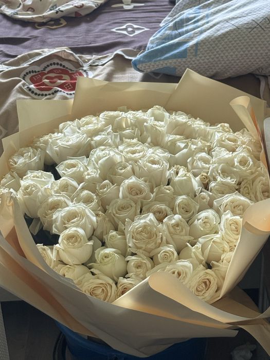 Цветы,  розы (два дня стоят)