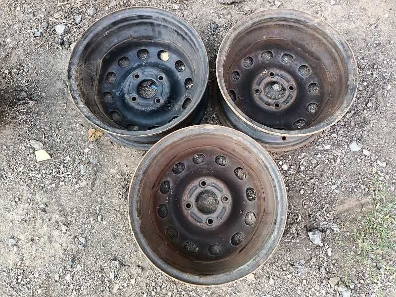 Продам оригинальные металлические диски на Ford