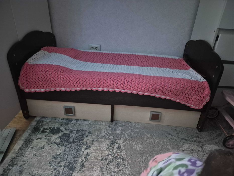 Детская кровать манеж