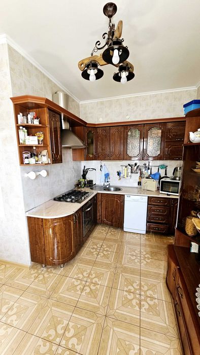 Продам Коттедж в 9 мкр