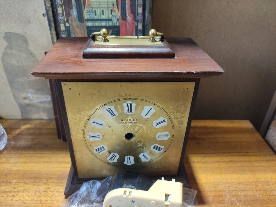 Настолен часовник WEIMAR Electronic (GDR) – Пълен комплект
​Описание: