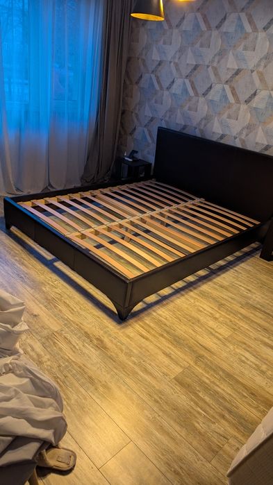 Спалня 160/200 с подматрачна рамка