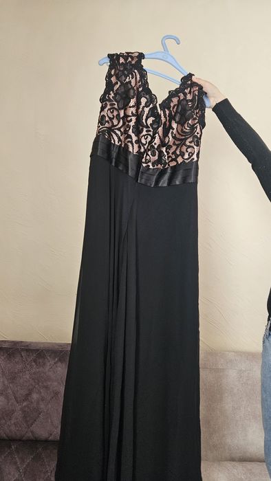 Продам вечерние платья