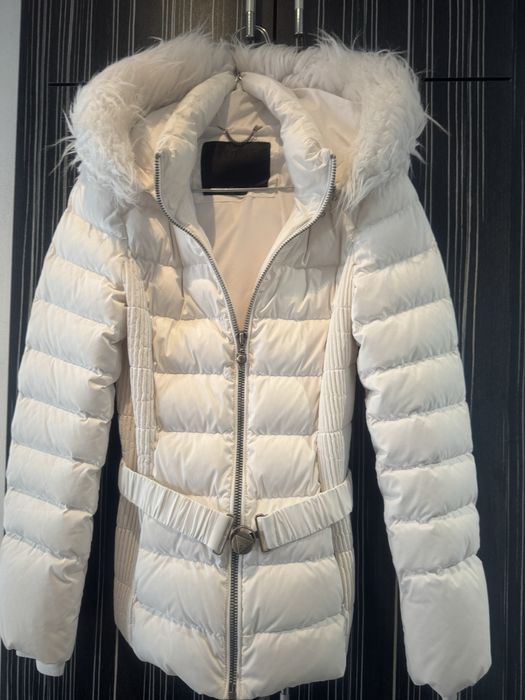 Зимно яке и дълго вълнено палто Guess