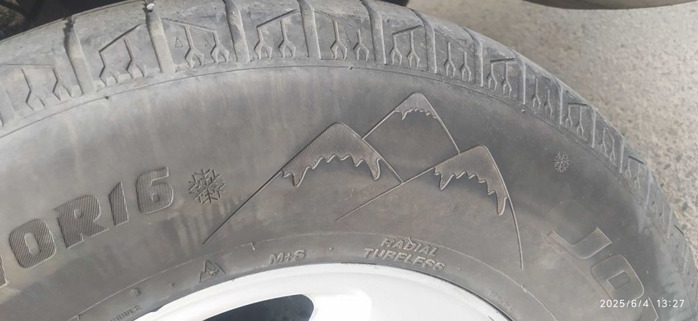 Резина бу 265/70/16