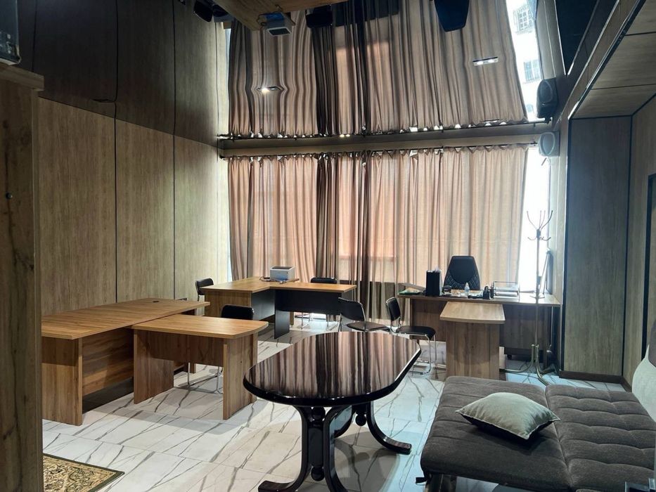 Офис аренда Яккасарай единое окно 200 м2 с мебелью 4 этаж бизнес центр