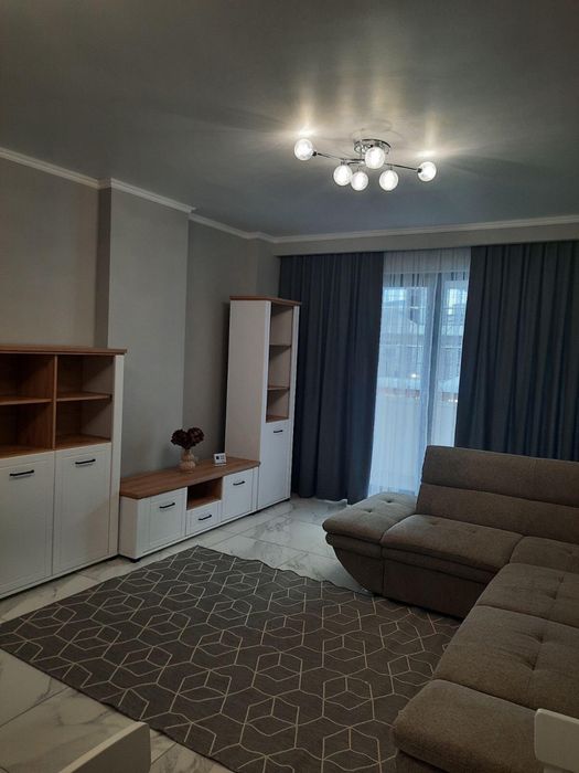 Dau in chirie apatament cu doua camere in Floresti si parcare subterana