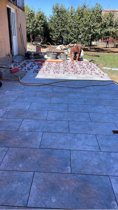 Amenajări interioare-exterioare