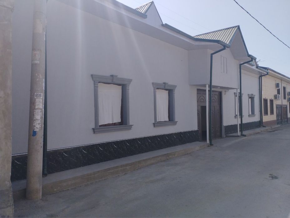 Uy sotiladi srochna