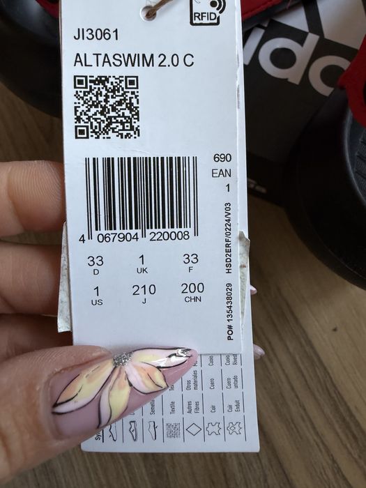 Оригинални нови юношески сандали adidas Altaswim 2.0 ! 33 н