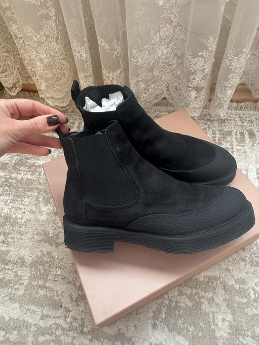 Продам ботинки nursace оригинал 36 размер