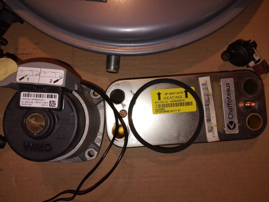 Chaffoteaux Alixia 24 FF piese medical