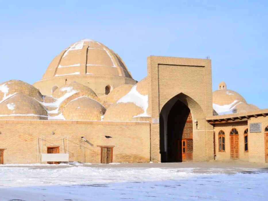 Khiva in Winter Radiance: An Excursion into the Fairytale with a Guide