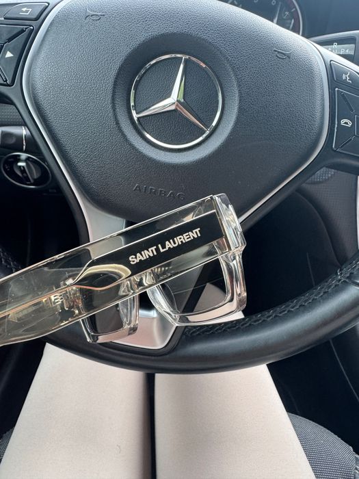 YSL слънчеви очила