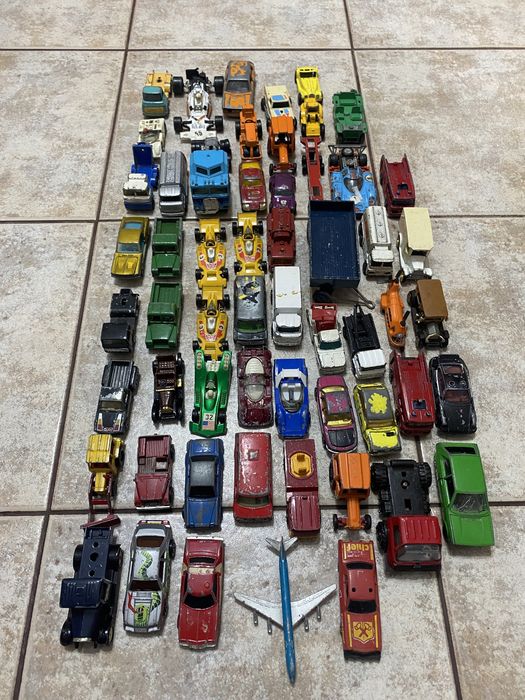 Стари/ретро метални колички