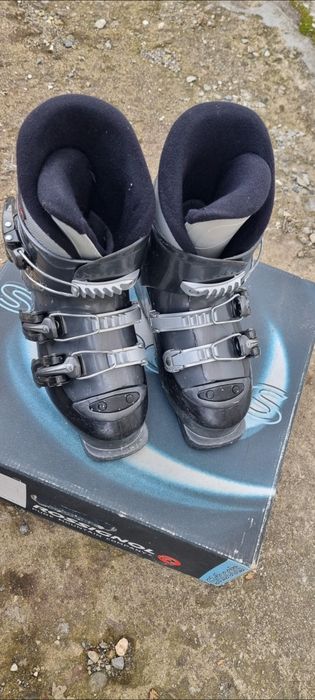 Продавам детски ски Miss.Ion Jade със ски обувки Rossinol